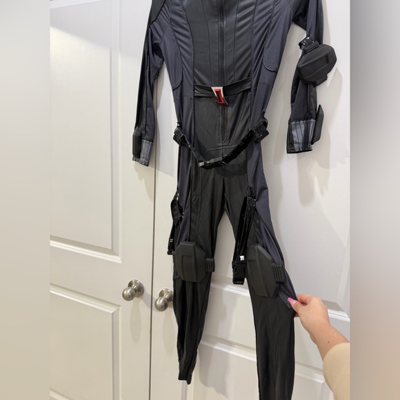 Disney Avengers Black Widow Kids Costume - Picture 2 of 7